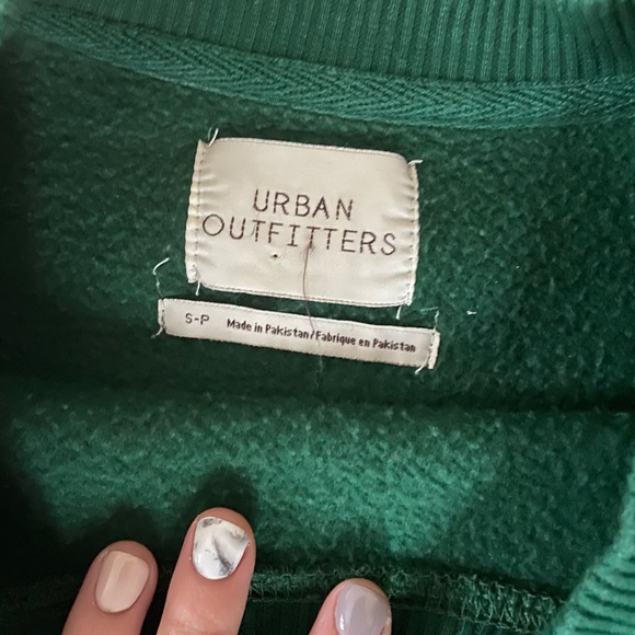 UO short sleeved sweatshirt - Picture 4 of 5